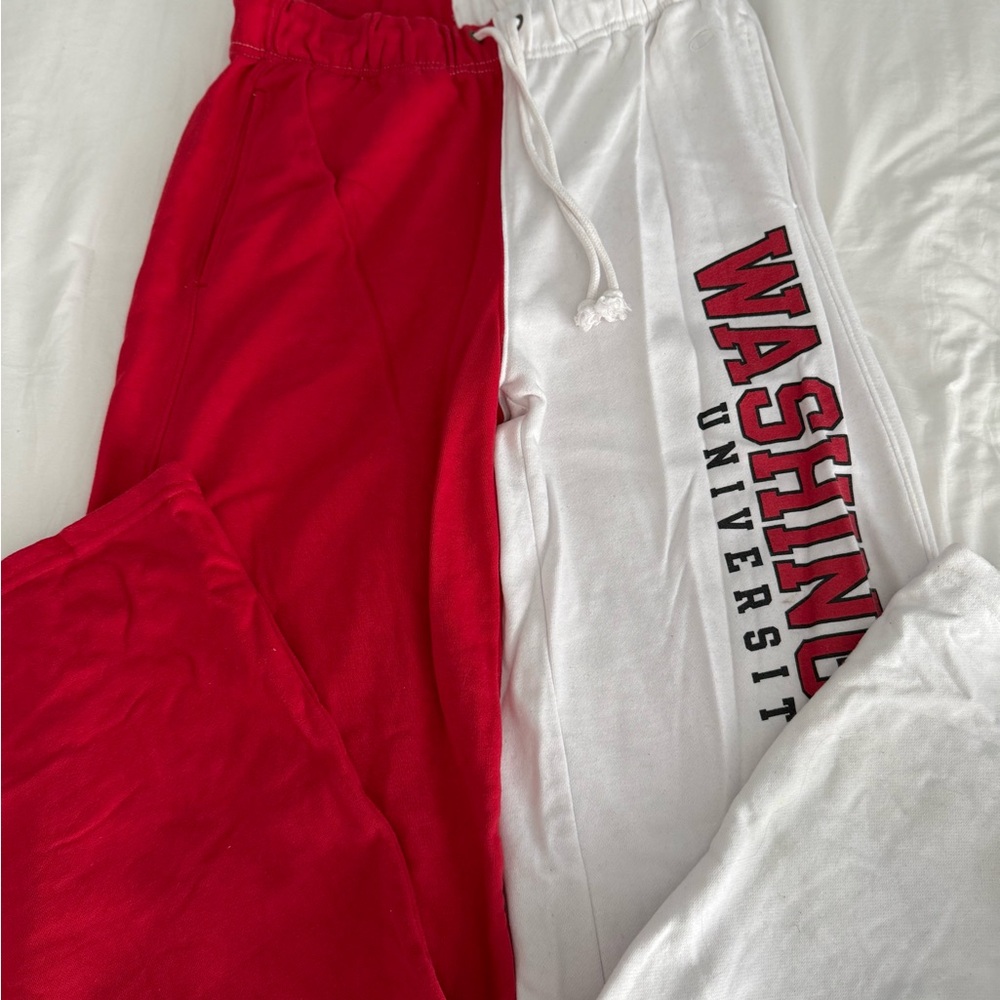 Washington University sweatpants